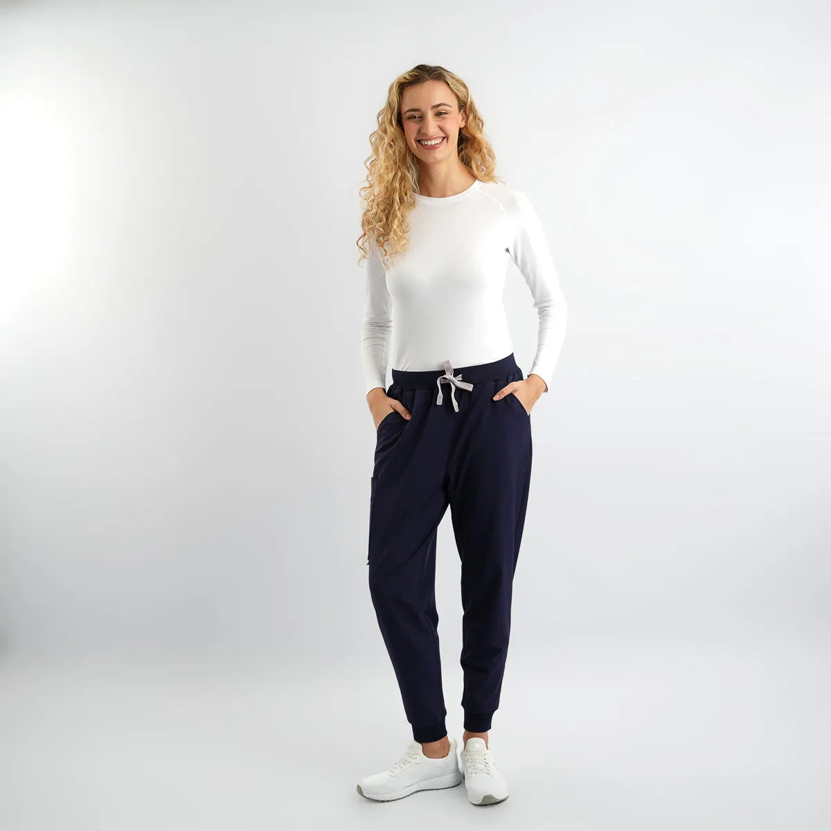 LUMA Women's Scrub Jogger SC205